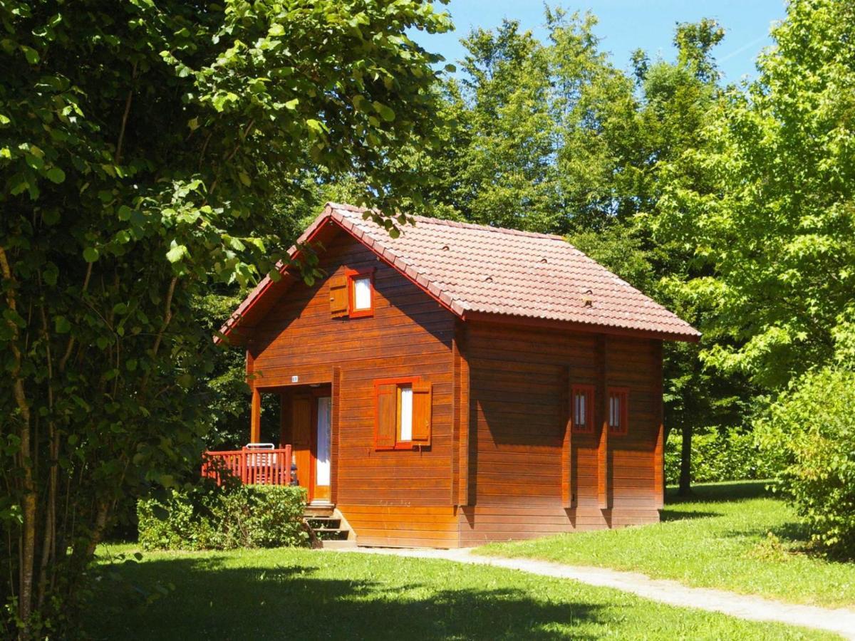 Camping Municipal De La Lande Nexon Zewnętrze zdjęcie