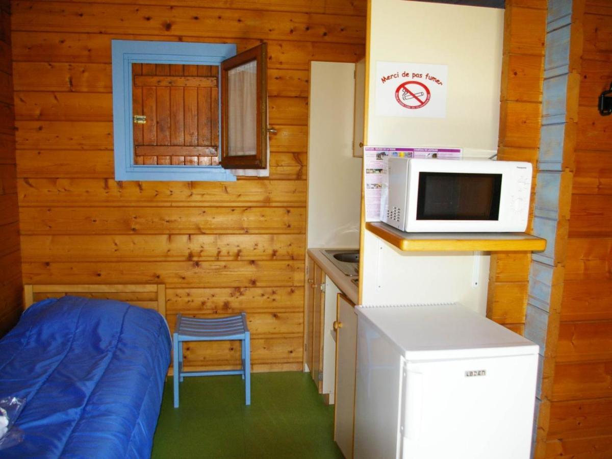 Camping Municipal De La Lande Nexon Zewnętrze zdjęcie