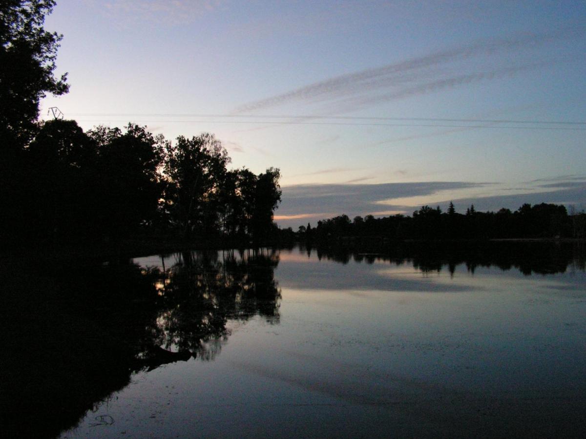 Camping Municipal De La Lande Nexon Zewnętrze zdjęcie